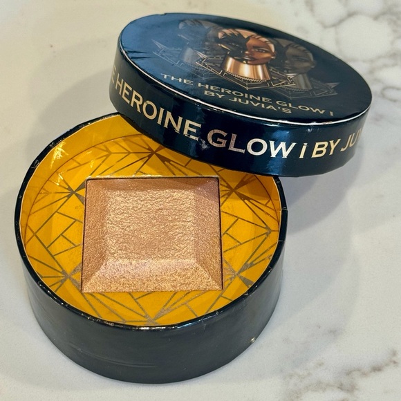 Juvia’s Place - Picture 2 of 4